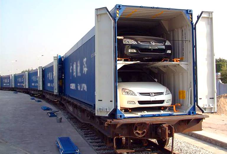 Железнодорожная отправка автомобиля сеткой из Мурманска в Минск